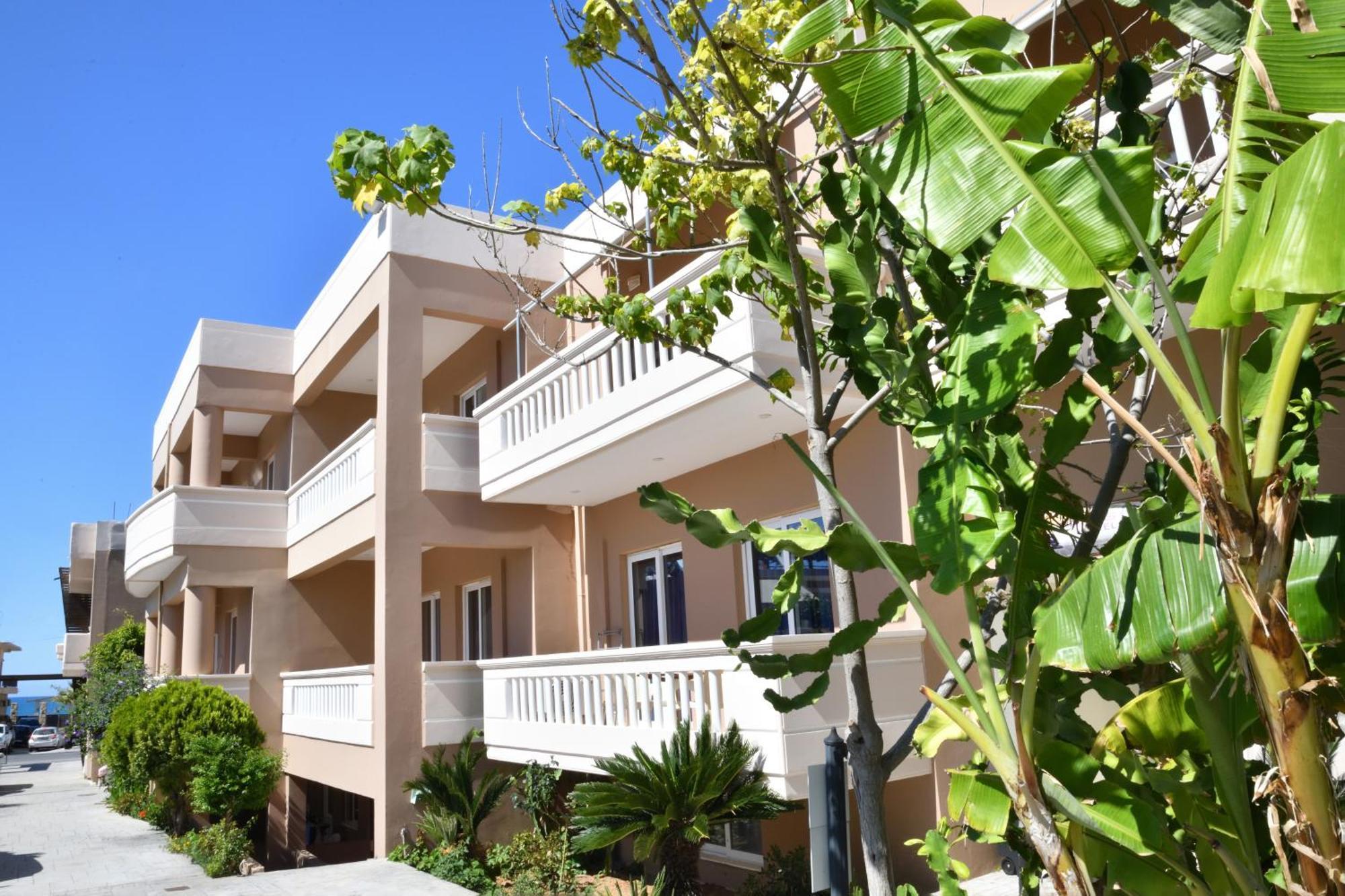 Akatos Hotel Agia Marina エクステリア 写真